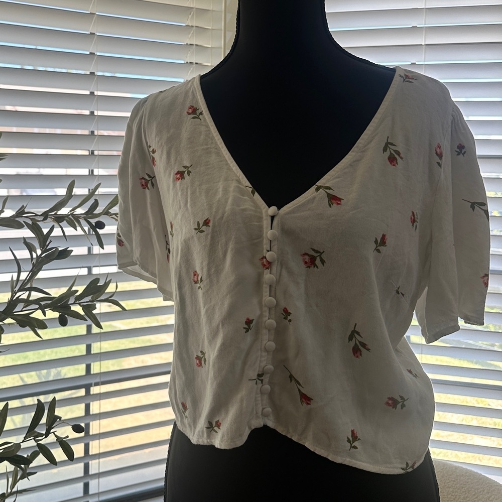 Floral White Button-Up Women's Top